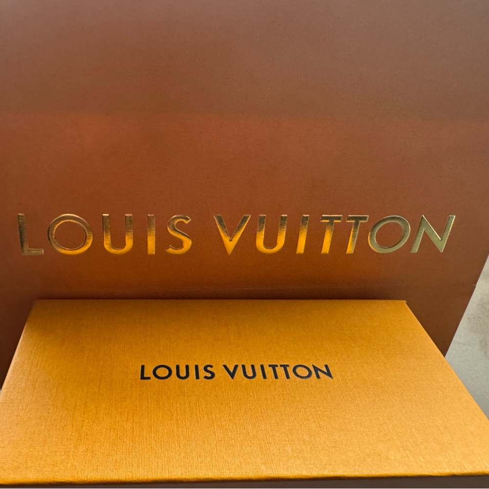 Louis Vuitton Mascot (discontinued ) Black and Gold Sunglasses